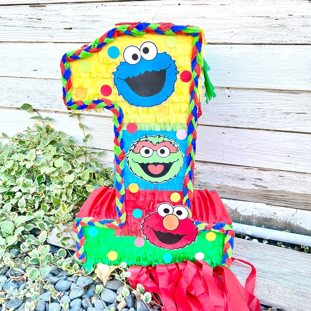 Sesame Street Number One Piñata